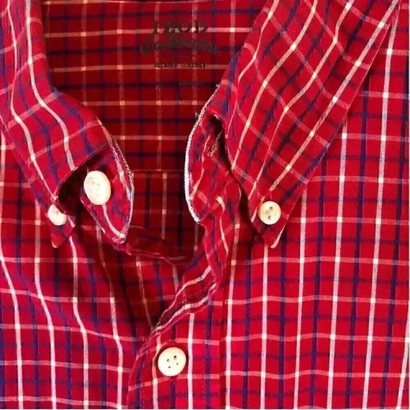 IZOD Saltwater Relaxed Classics Red White Plaid Blue Button Up men’s size Large - Picture 4 of 10
